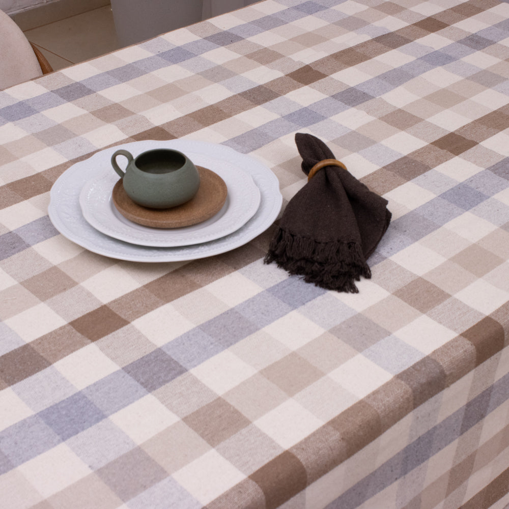 Toalha de Mesa Xadrez 1.40x2.50 m - Cinza e Bege