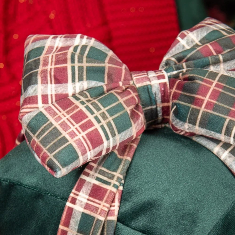 Almofada Presente de Natal Verde com Laço Xadrez
