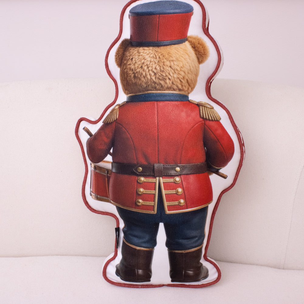 Almofada Urso Soldadinho de Natal com Tambor – 58x35 cm