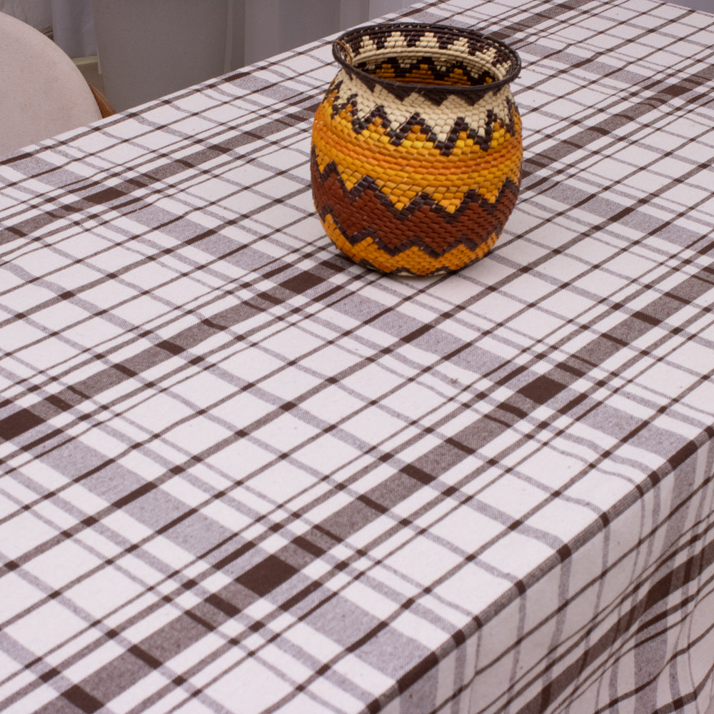 Toalha de Mesa 1,40 x 1,40 m – Marrom