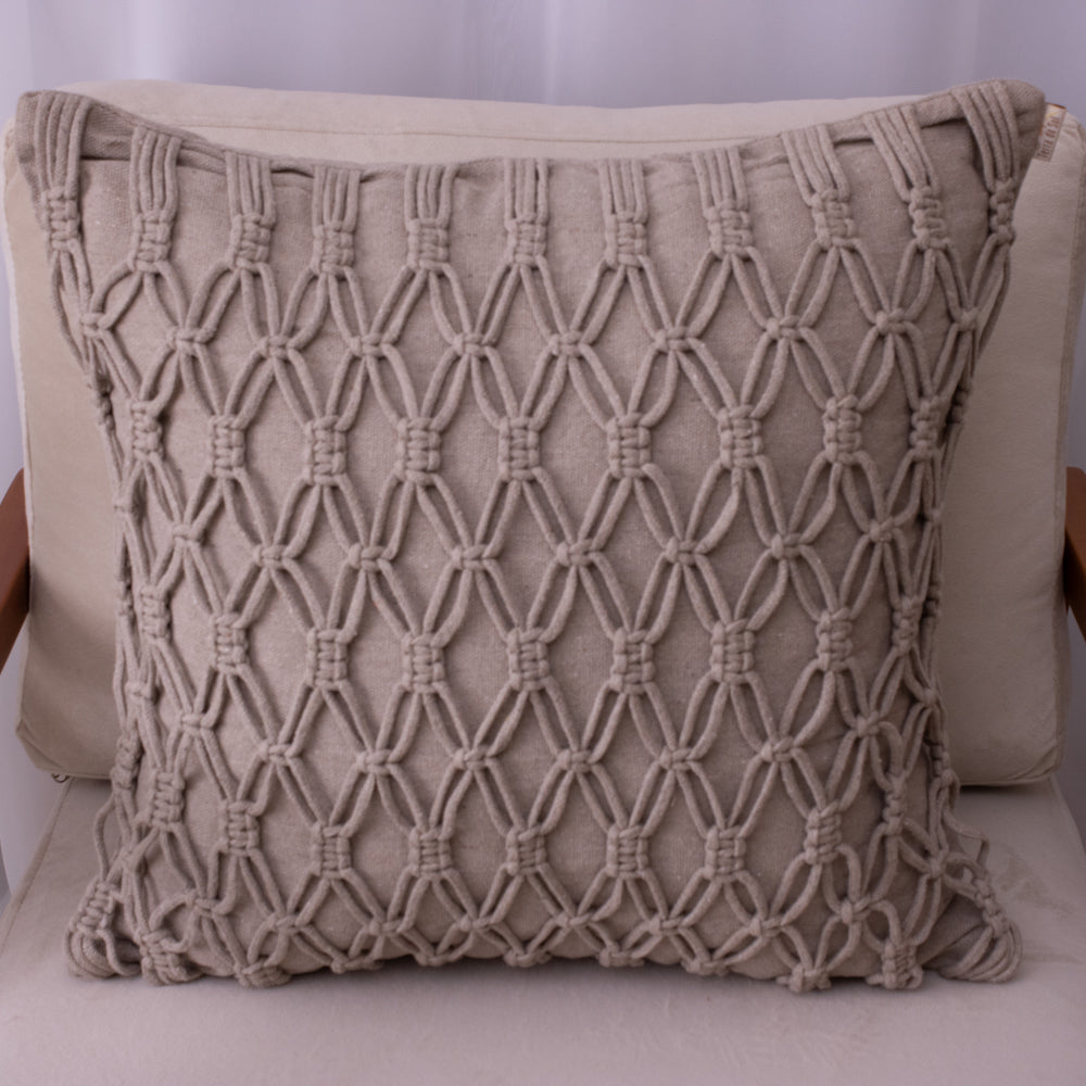 Capa de Almofada Macramê Cinza– 50x50 cm