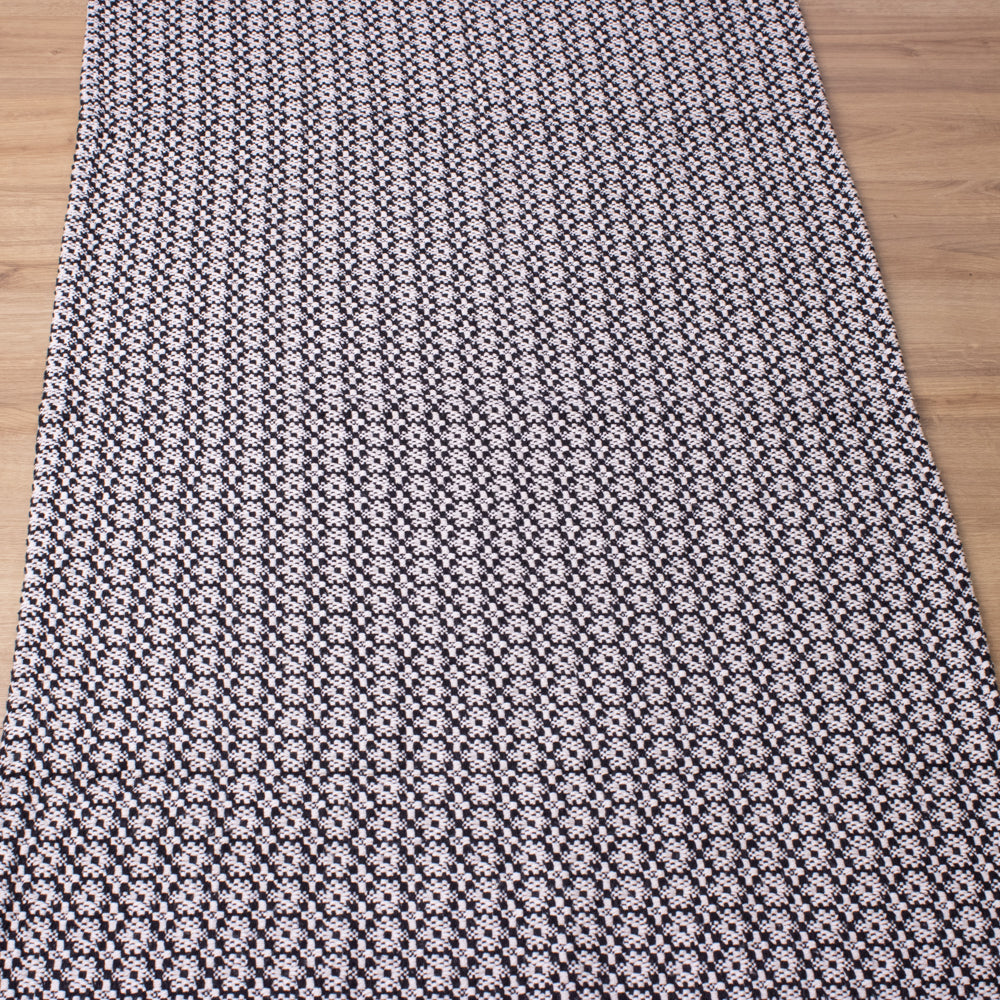 Tapete Beira Cama Indiano 70x140cm - Preto e Branco