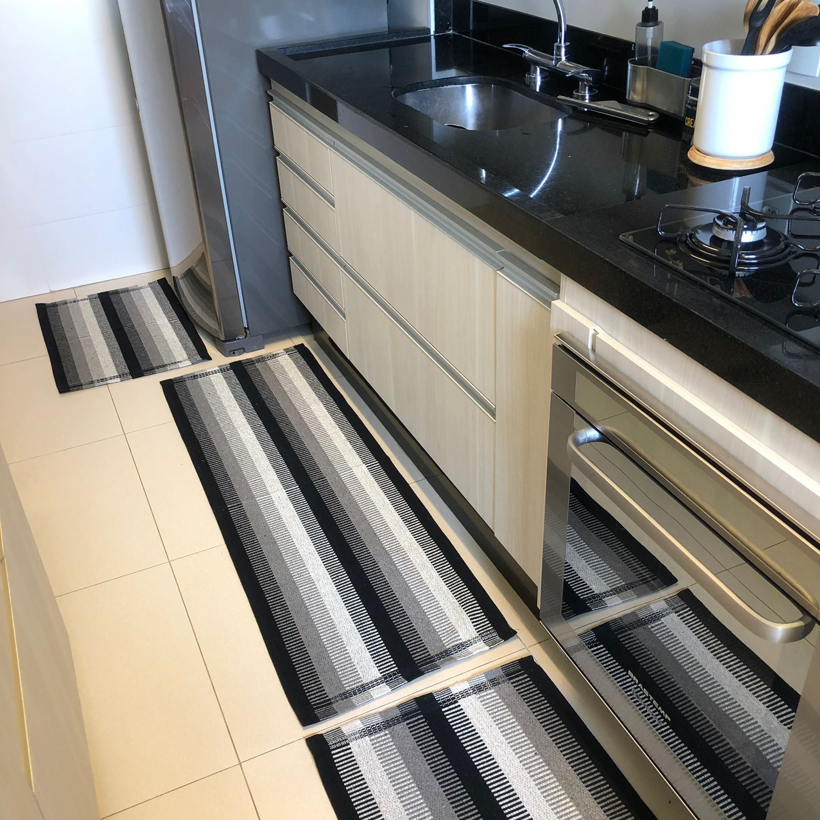 Jogo de Passadeira 3,0M Zurick Listrado com 3 peças - Preto