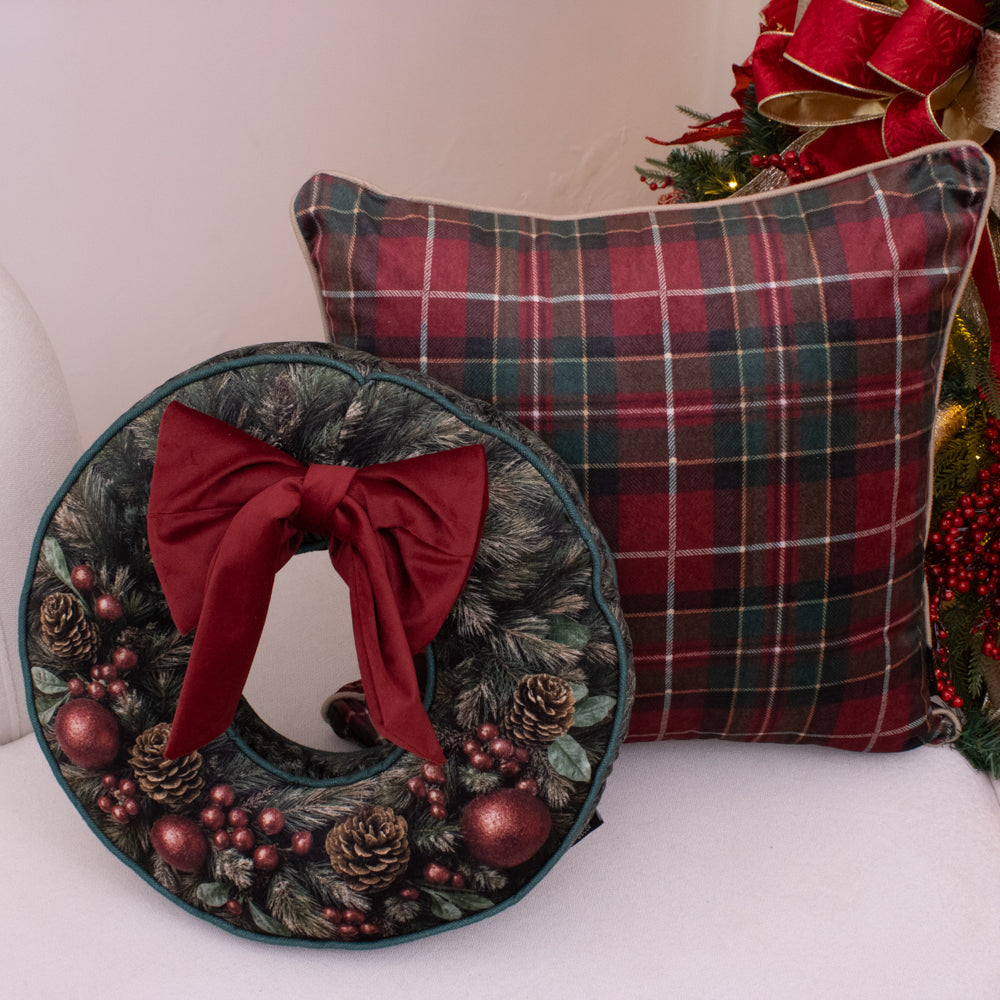 Almofada Guirlanda de Natal com Maxi Laço – 40 cm