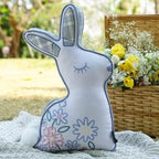 Almofada de Páscoa Formato Coelho com Cordonê Bordado e Pompom - 30x48 cm