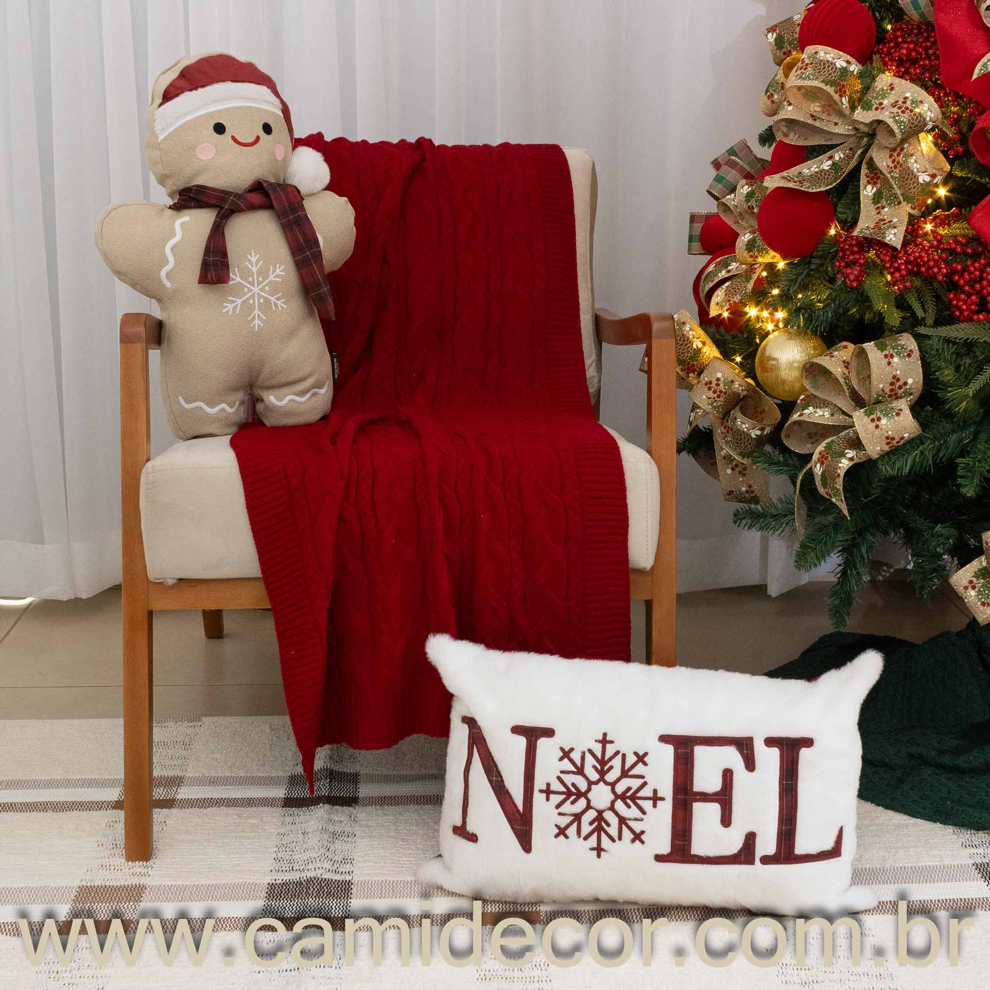 Almofada Natalina GingerBell com Bordado e Aplicação