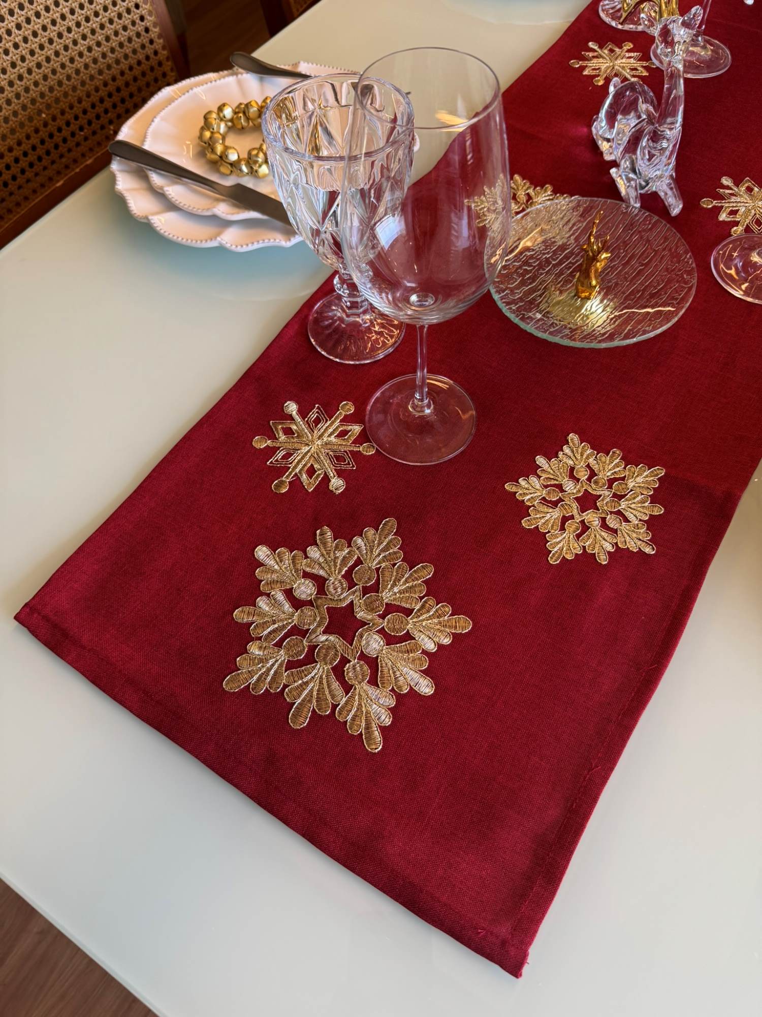 Caminho de Mesa Encanto Natalino Vermelho - Bordado 35x173 cm
