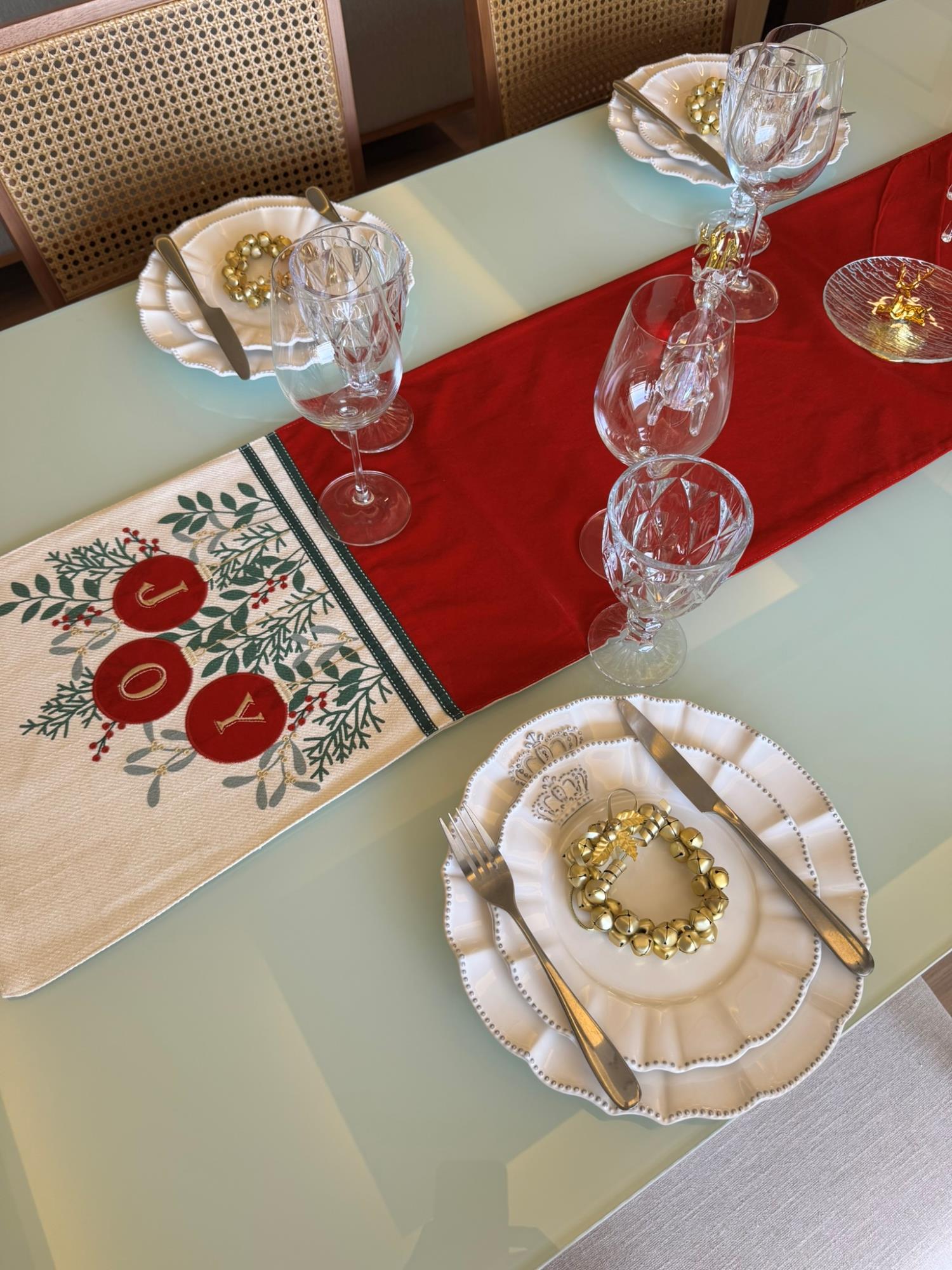 Caminho de Mesa Joy Bordado 40x180 cm