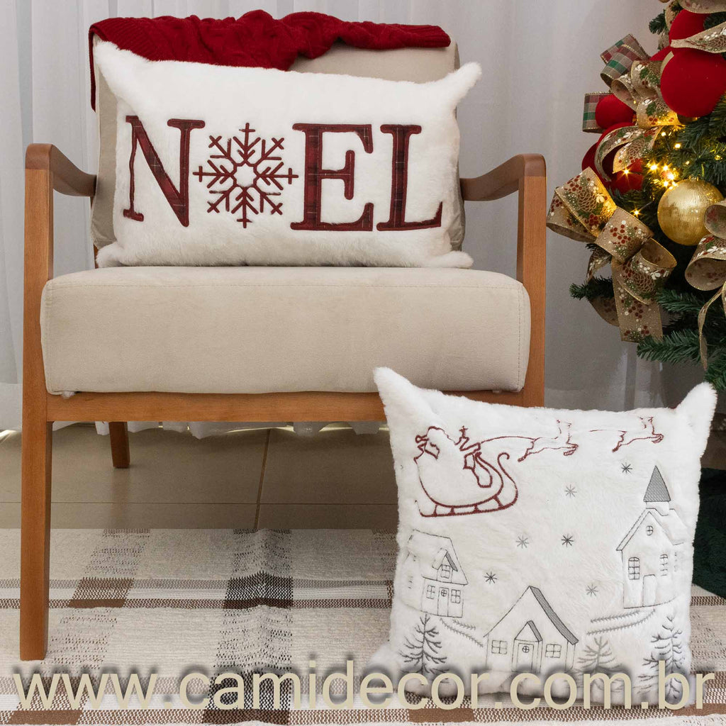 Capa de Almofada Natalina com Bordado e Aplicação - Luxo Noel