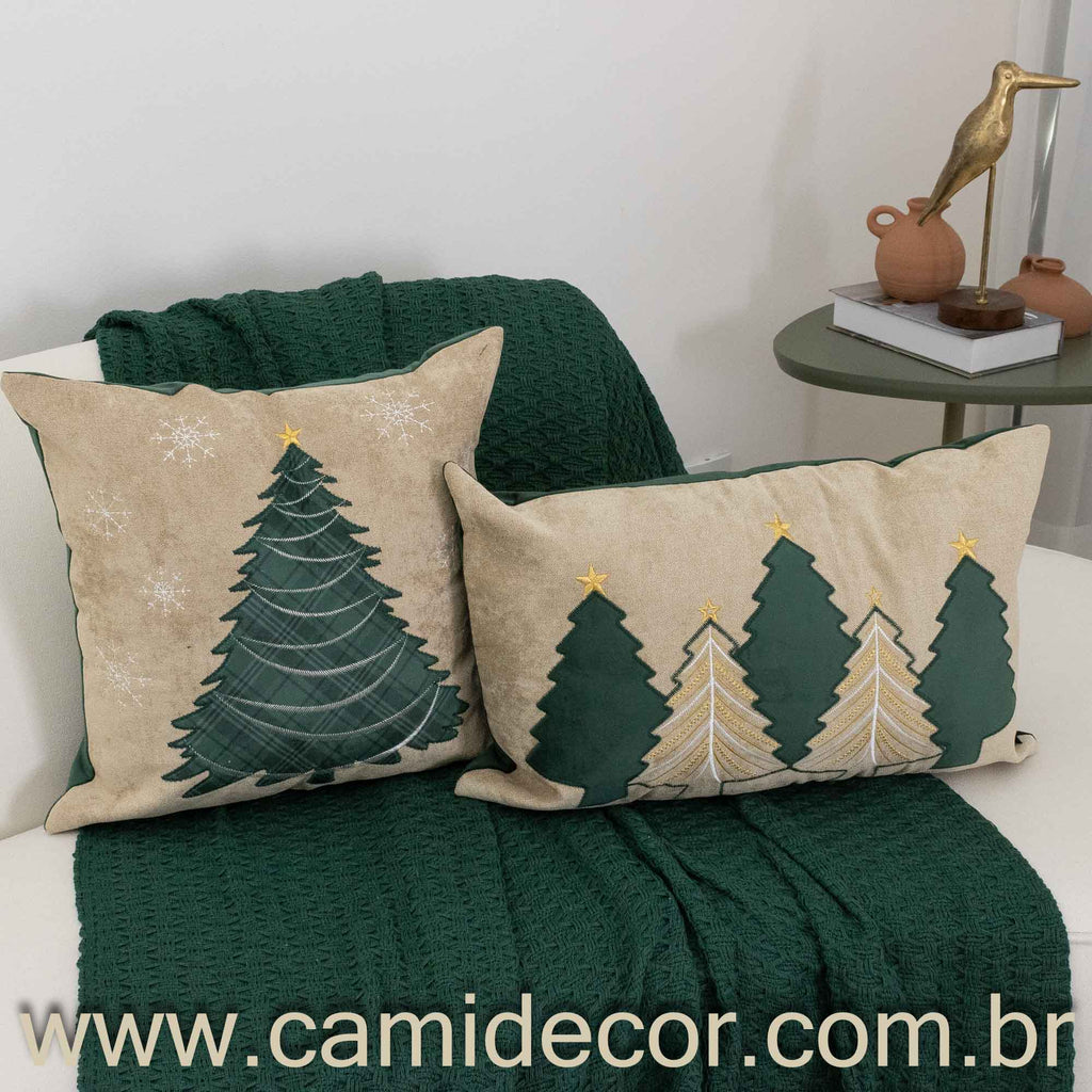 Kit com 2 Capas Aveludadas e Bordadas Natalinas - Floresta de Natal