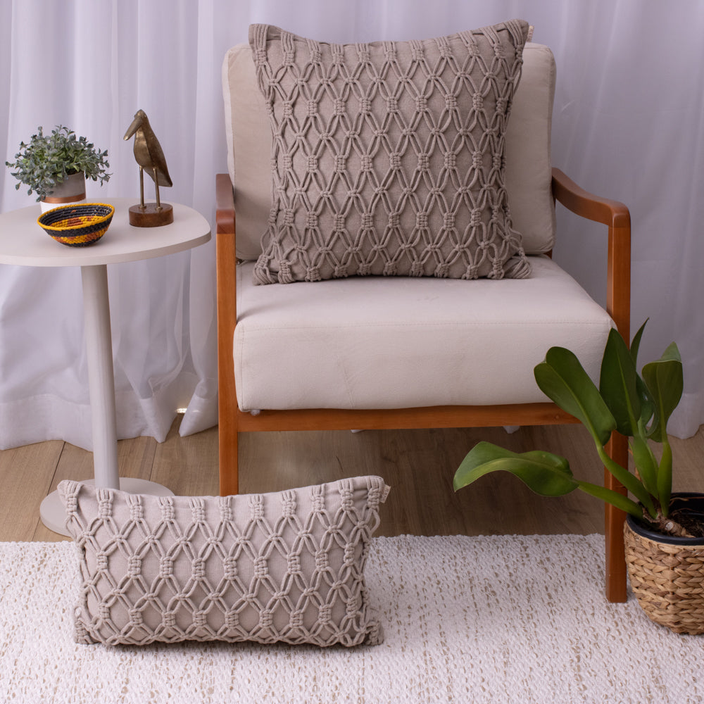 Capa de Almofada Macramê Cinza– 50x50 cm