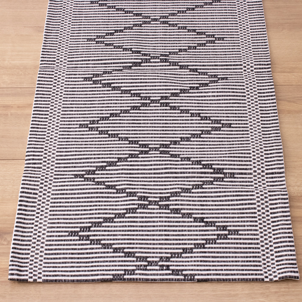 Passadeira Avulsa 2M Zurick Zig Zag - Preto