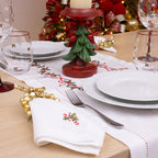 Caminho de Mesa Encanto Natalino Branco – Bordado Azevinho 40x180cm