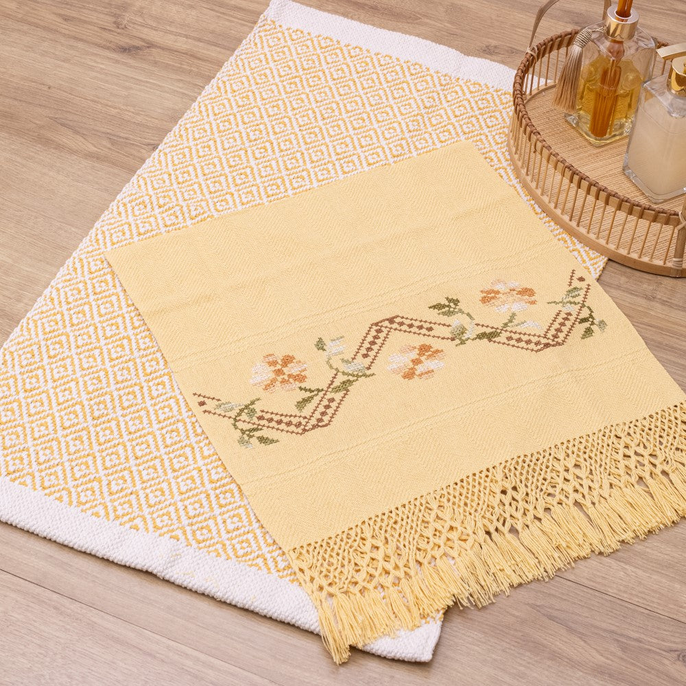 Jogo de Lavabo Bordado à Mão com 2 Peças - Amarelo