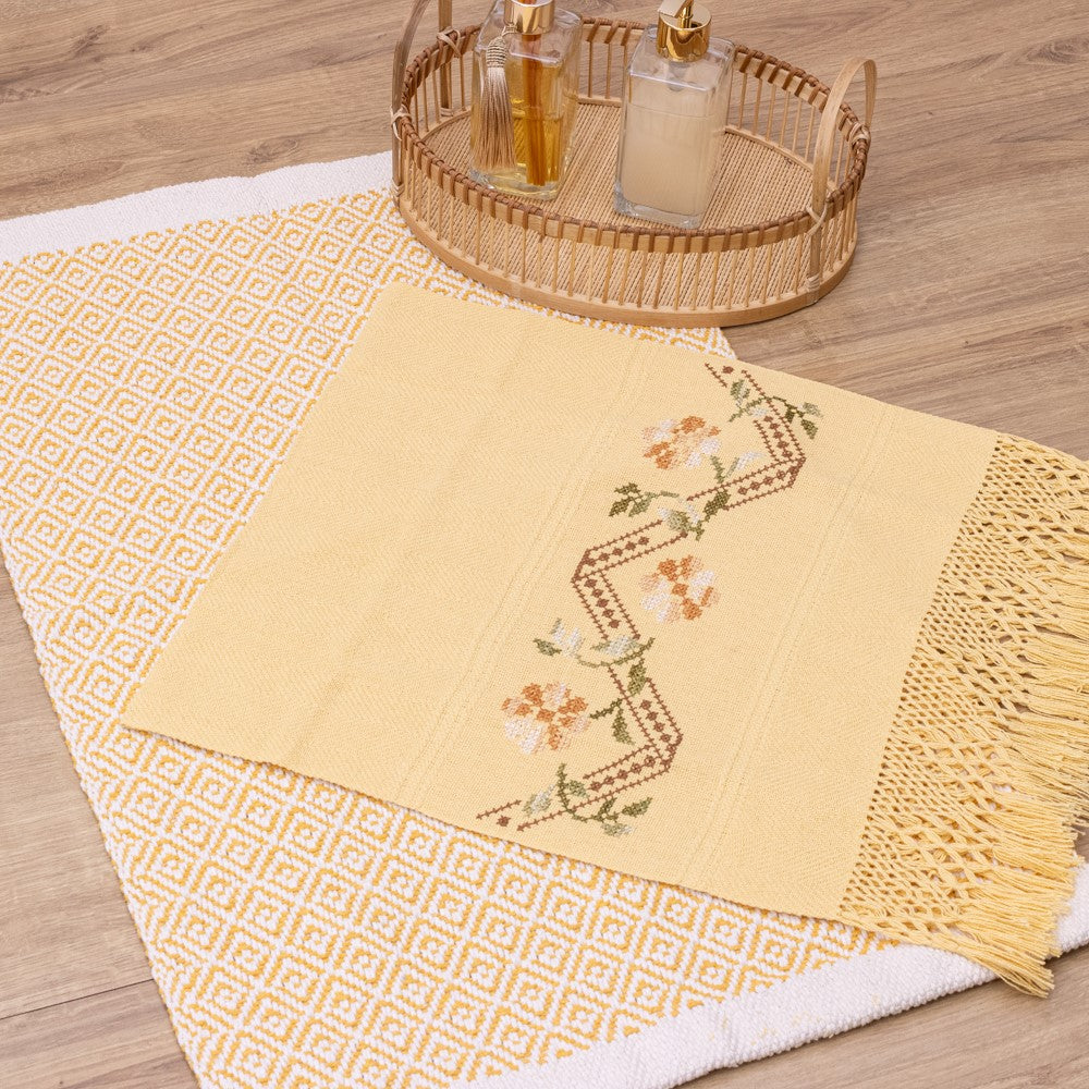 Jogo de Lavabo Bordado à Mão com 2 Peças - Amarelo