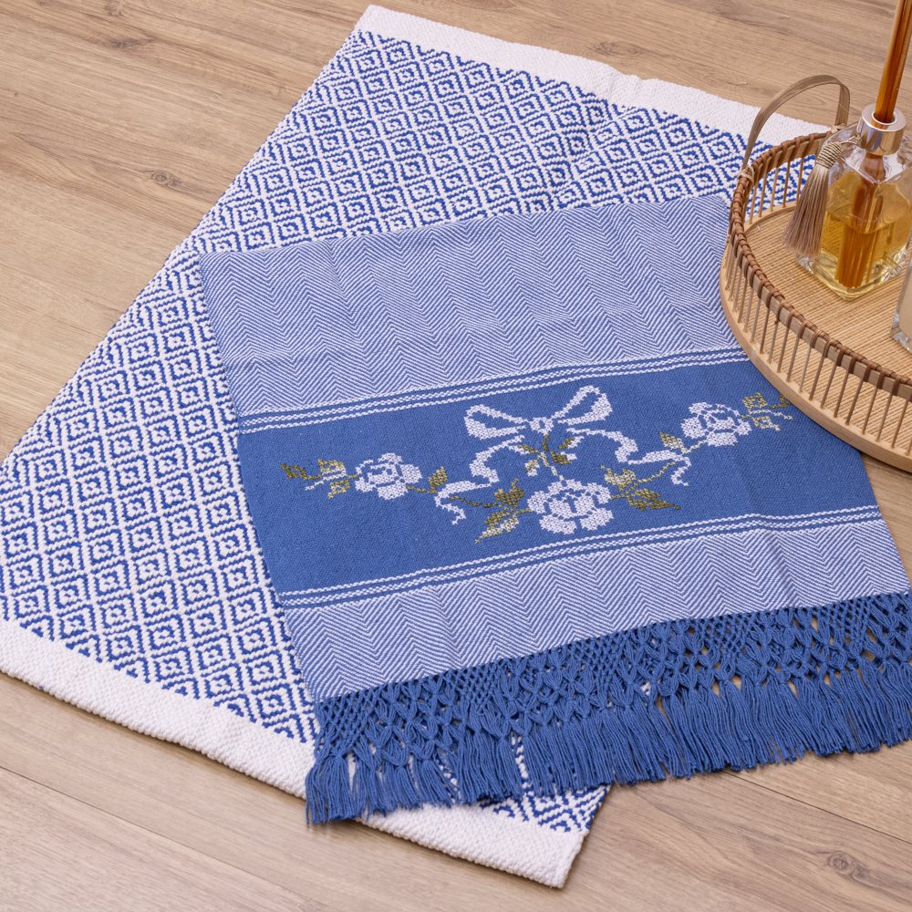 Jogo de Lavabo Bordado à Mão com 2 Peças - Azul