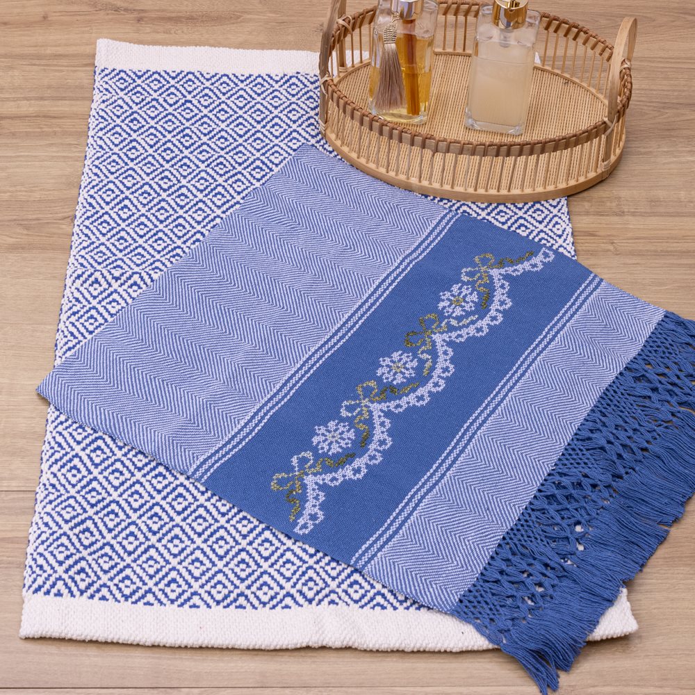 Jogo de Lavabo Bordado à Mão com 2 Peças - Azul