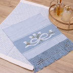 Jogo de Lavabo Bordado à Mão com 2 Peças - Azul Claro