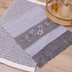 Jogo de Lavabo Bordado à Mão com 2 Peças - Cinza Escuro