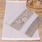 Jogo de Lavabo Bordado à Mão com 2 Peças - Cinza (Flores)