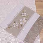 Jogo de Lavabo Bordado à Mão com 2 Peças - Cinza (Flores)