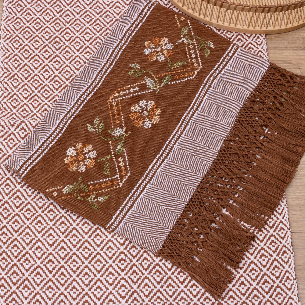 Jogo de Lavabo Bordado à Mão com 2 Peças - Marrom