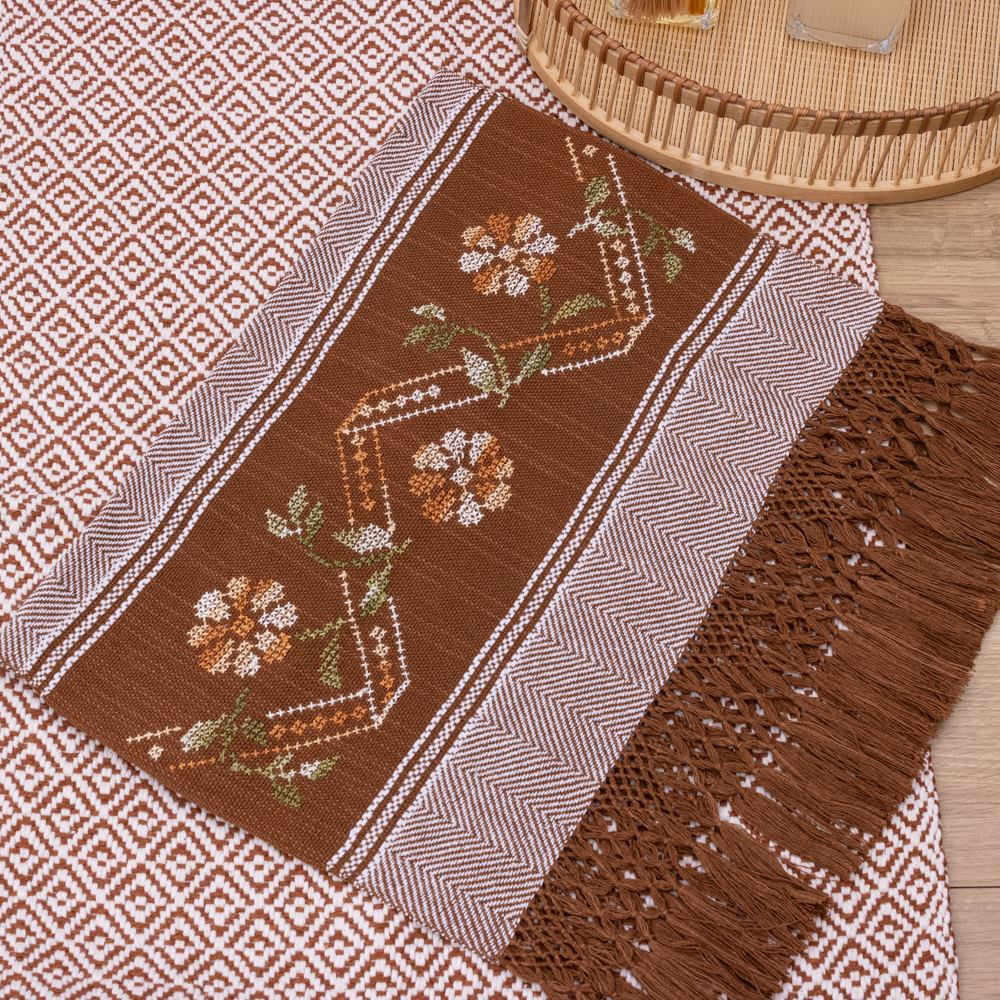 Jogo de Lavabo Bordado à Mão com 2 Peças - Marrom