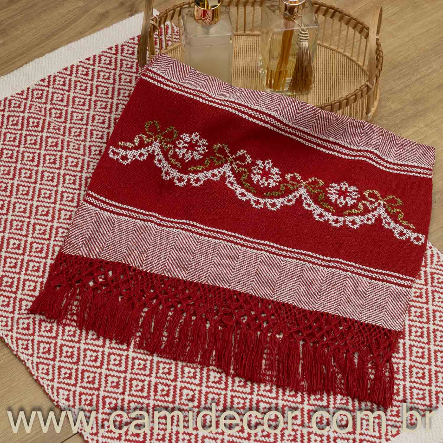 Jogo de Lavabo em Algodão Bordado com 2 Peças - Vermelho