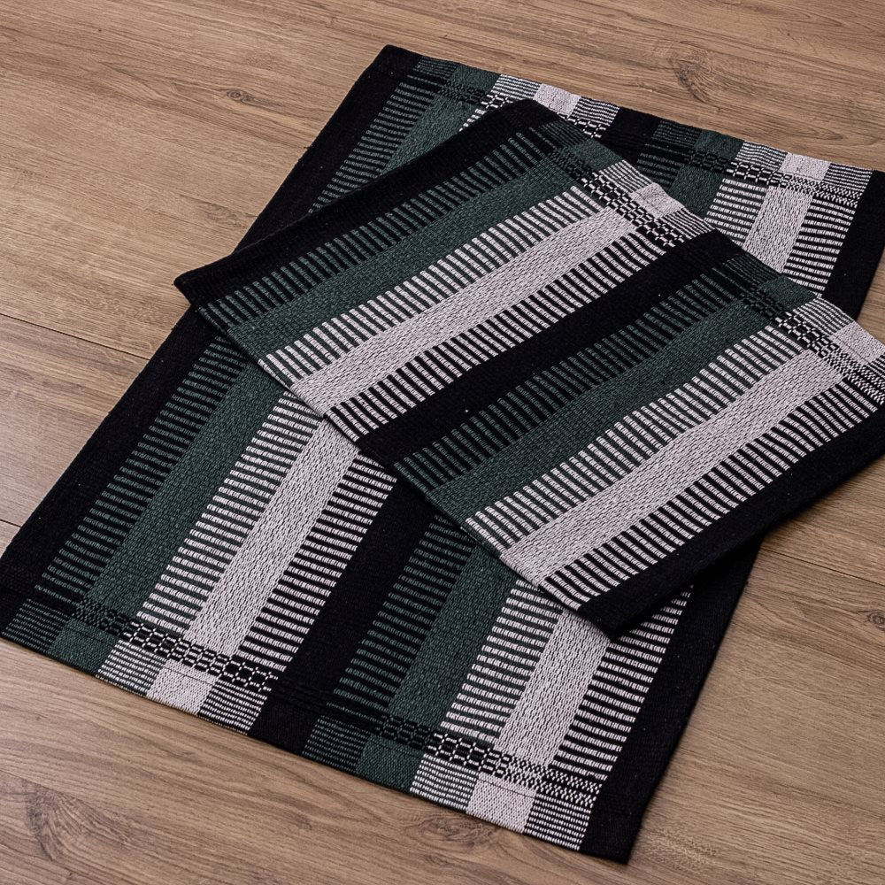 Jogo de Tapetes Zurick Listrado com 2 peças -  Preto e Verde