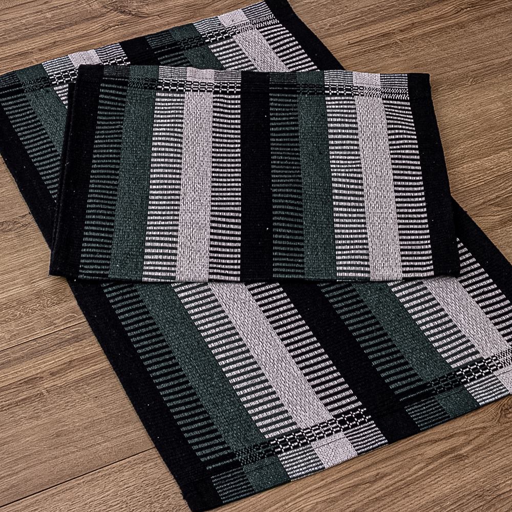 Jogo de Tapetes Zurick Listrado com 2 peças -  Preto e Verde