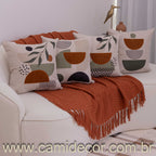 Kit com 4 Capas de Almofadas 43x43 - Linho com Aplicação Bouclé Floral e Geométrico