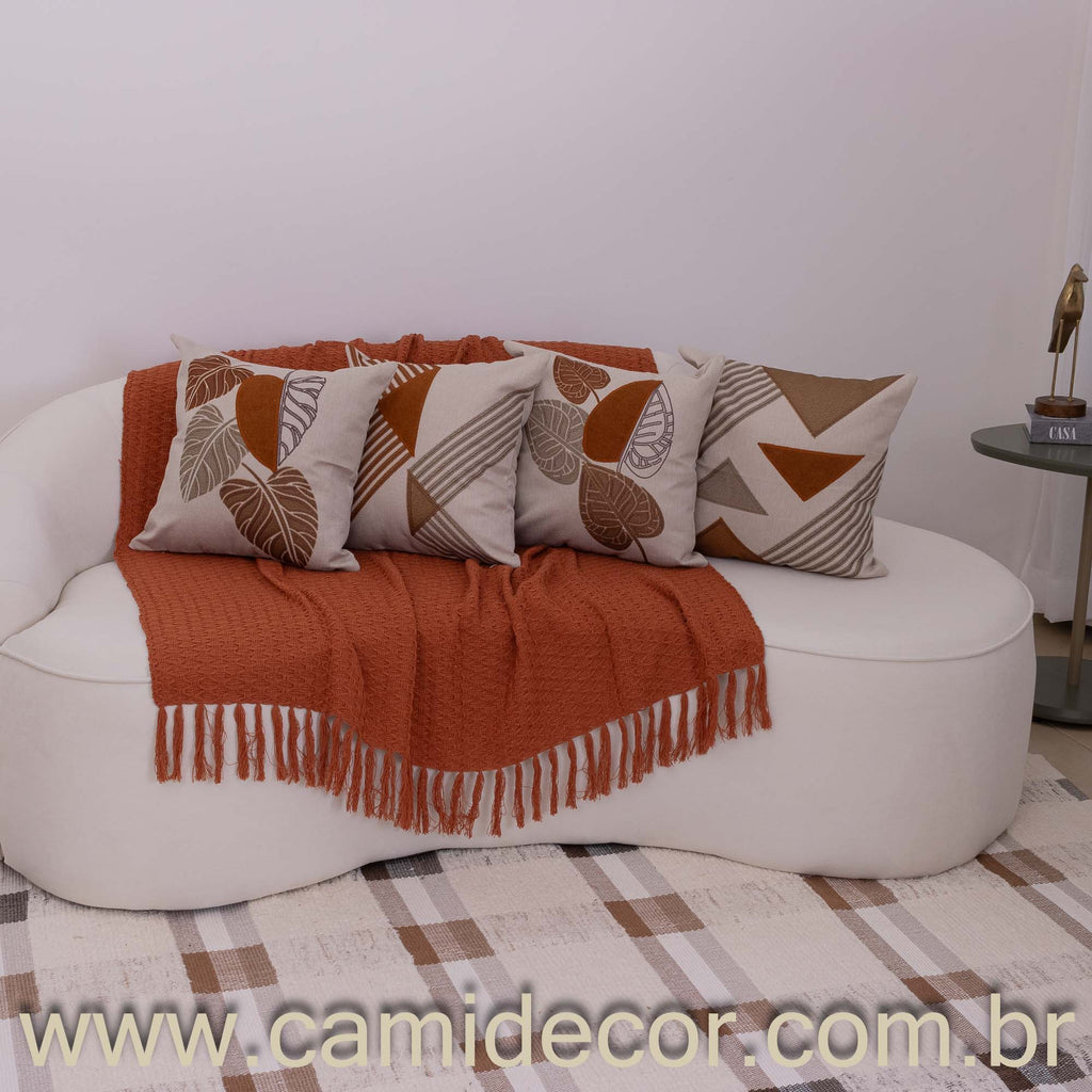 Kit com 4 Capas de Almofadas 43x43 - Linho com Aplicação em Bouclé Geométrico e Costela de Adão