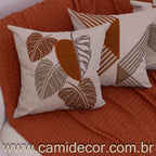 Kit com 4 Capas de Almofadas 43x43 - Linho com Aplicação em Bouclé Geométrico e Costela de Adão