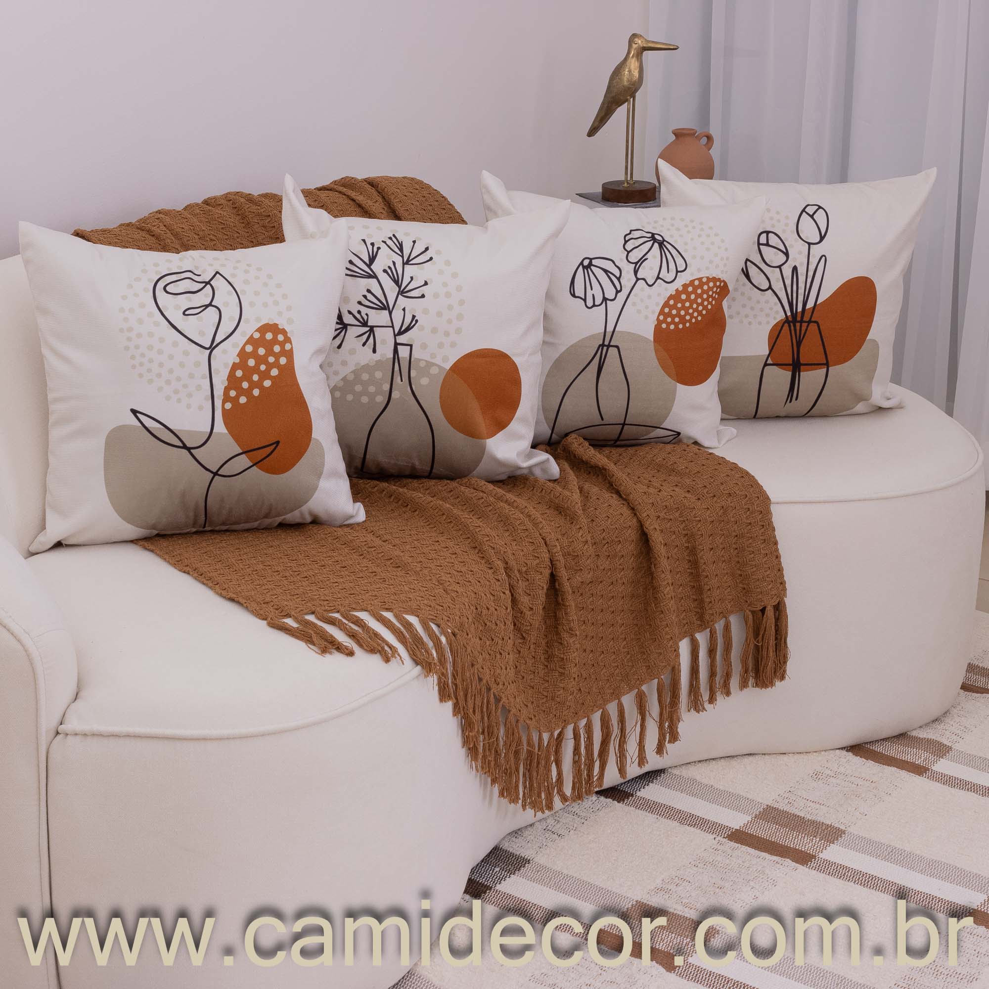 Kit com 4 Capas de Almofadas 45x45 - Suede Vasos Abstratos