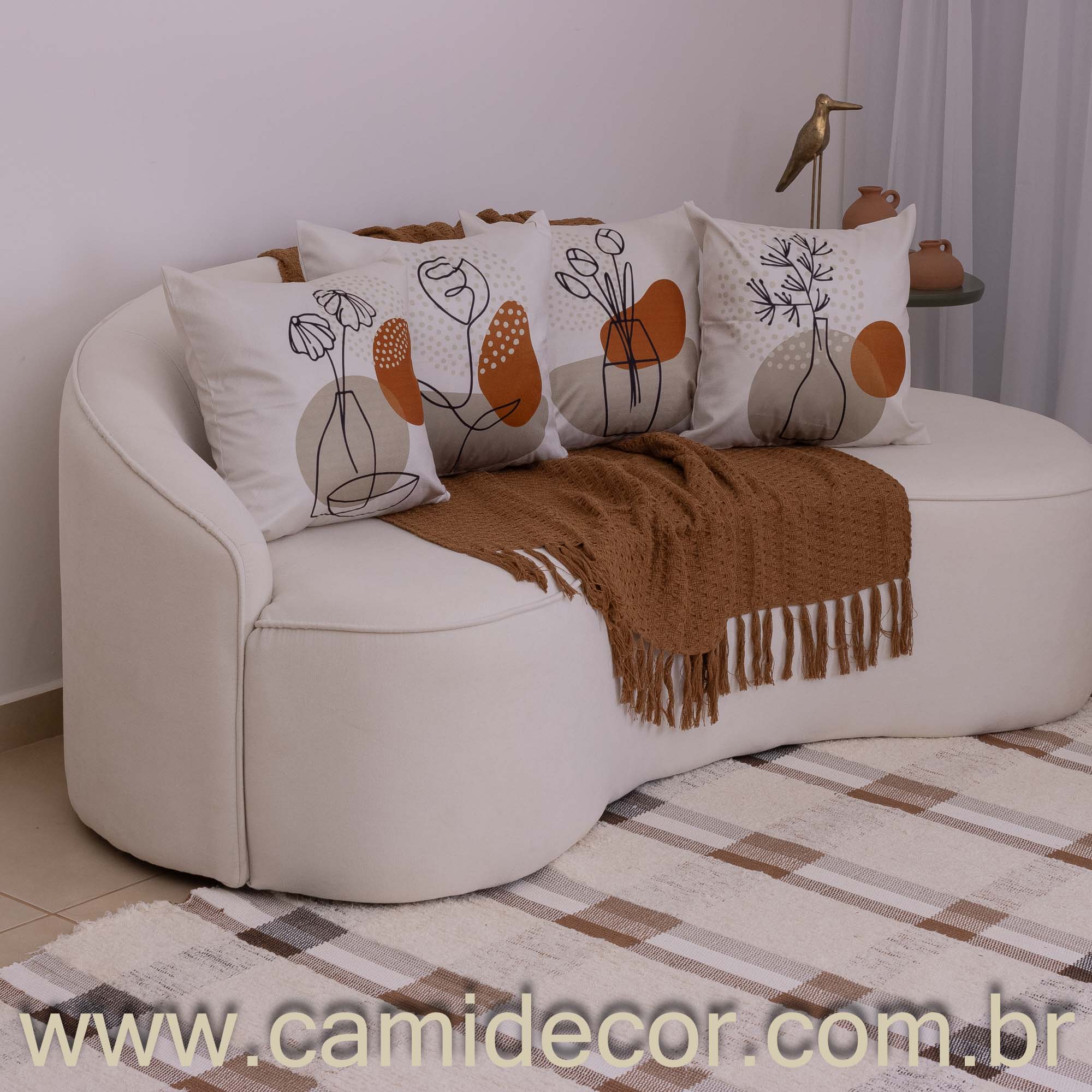 Kit com 4 Capas de Almofadas 45x45 - Suede Vasos Abstratos