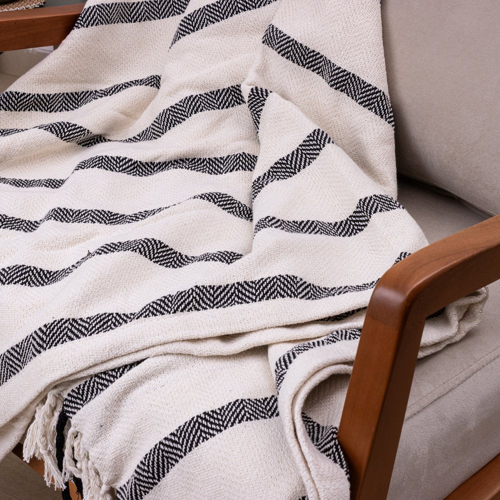 Manta Boho em algodão 1,20 x 1,80  Cru e Preto