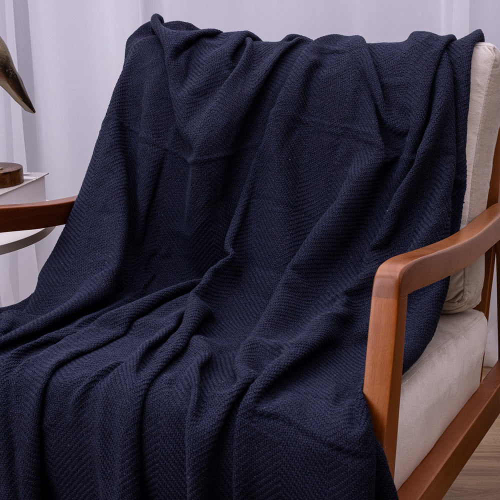 Manta Ísis com trama entrelaçada 1,20x1,80m - Azul Marinho