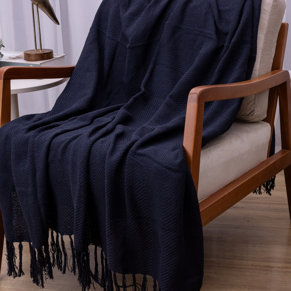 Manta Ísis com trama entrelaçada 1,20x1,80m - Azul Marinho