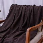 Manta Ísis com trama entrelaçada 1,20x1,80m - Café