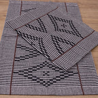 Jogo de Tapetes Zurick Zig Zag com 2 peças - Preto e Marrom