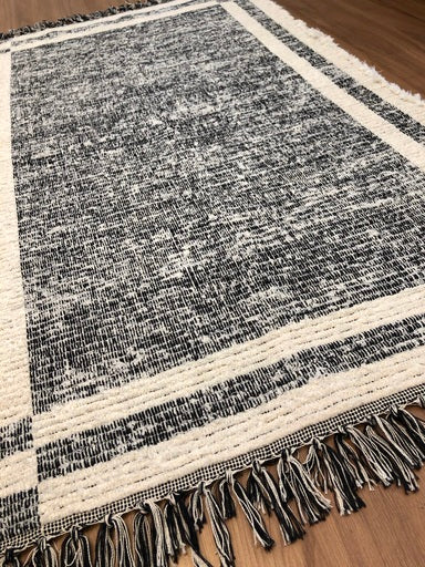 Tapete Beira Cama Dupla Face 80x150cm - Preto e Cru