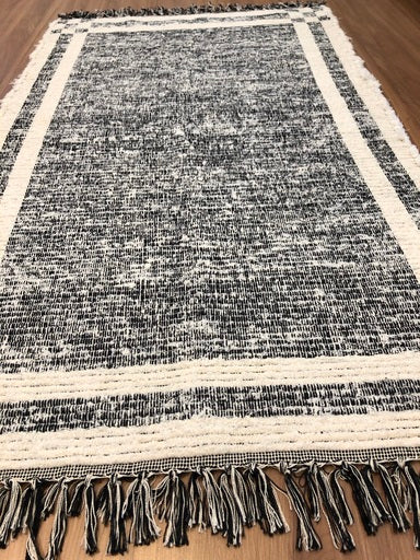 Tapete Beira Cama Dupla Face 80x150cm - Preto e Cru