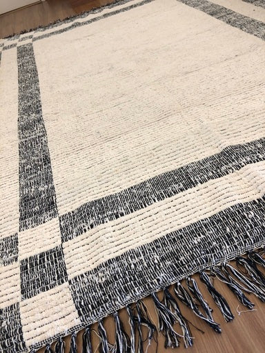 Tapete para Sala Dupla Face 200 x 250cm - Preto e Cru