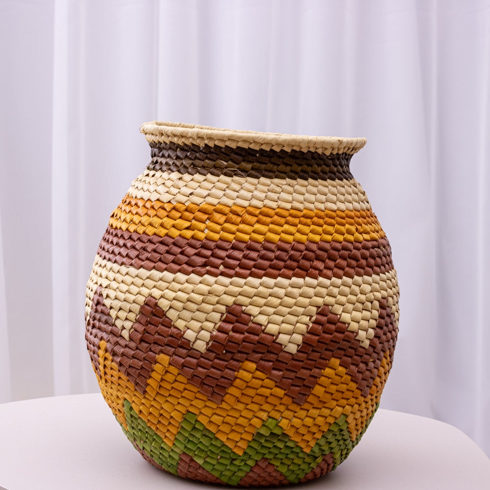 Vaso Artesanal em Palha de Tucumã