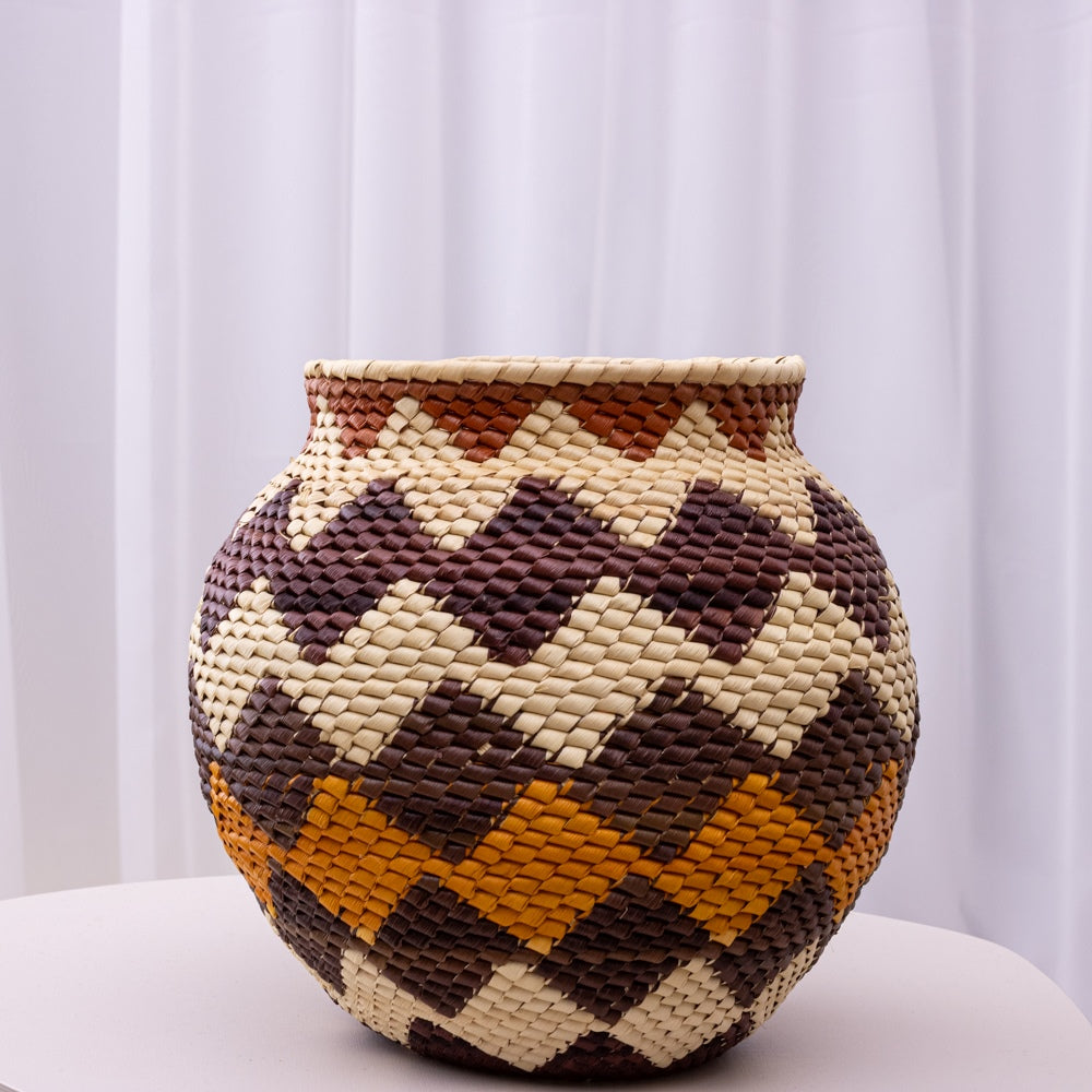 Vaso Artesanal em Palha de Tucumã